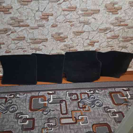 Продам коврики автомобильные Комсомольское