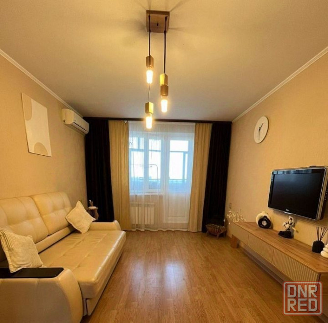 Сдаю двухкомнатную квартиру 56.0 м² этаж 4/5 город Донецк, Ворошиловский район, ориентир Крытый рыно Донецк - изображение 3