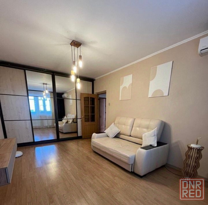 Сдаю двухкомнатную квартиру 56.0 м² этаж 4/5 город Донецк, Ворошиловский район, ориентир Крытый рыно Донецк - изображение 4