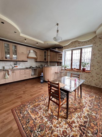 Продажа 2-х этажного дома, Гвардейка, пос. Горького Макеевка