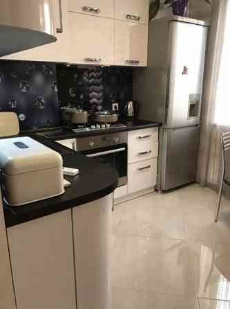 Сдается 1- комнатная просторная квартира, Ворошиловский район, ориентир гастроном Москва Донецк