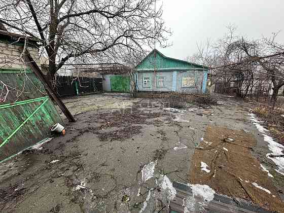 Продается дом с гаражом в г. Макеевка, п. Кирпичный, возле мкрн. Зеленый Макеевка