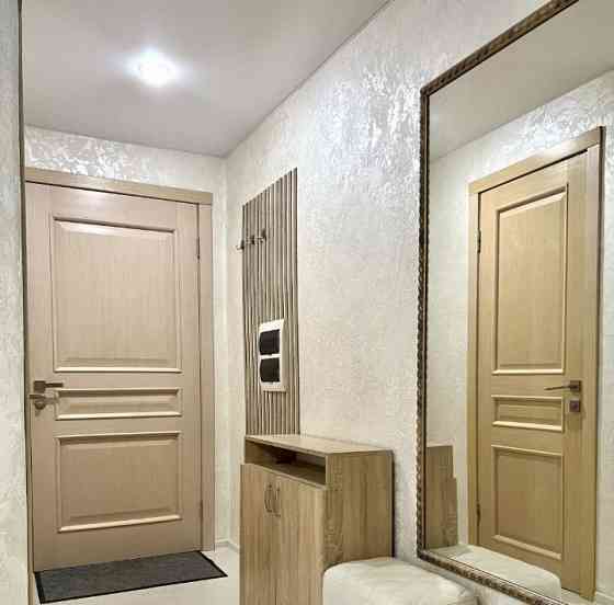 Сдается светлая и теплая евро двухкомнатная квартира с хорошим ремонтом! Калининский район, Медицинс Донецк