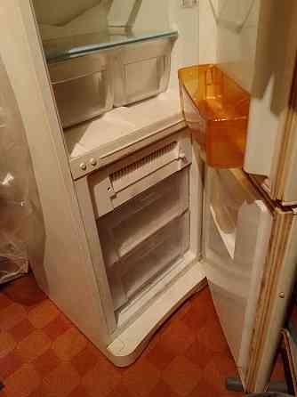 Продам холодильник Индезит б/у Донецк