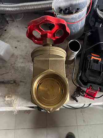 Продам задвижки Донецк