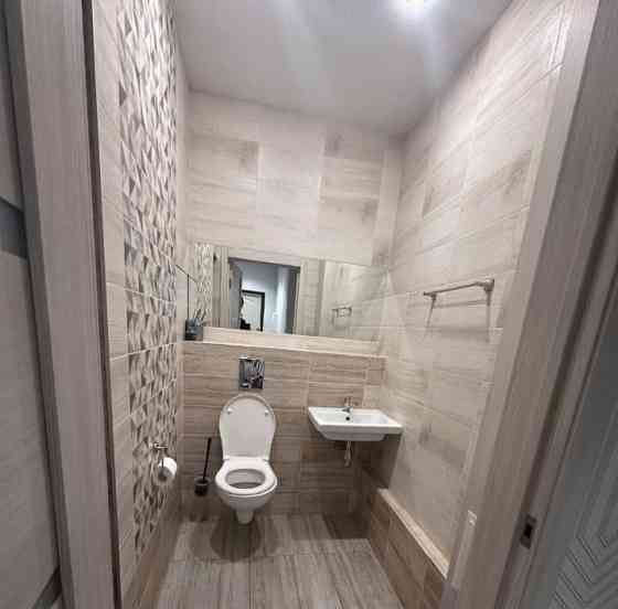 Сдается просторная двухкомнатная квартира (60 м2) Донецк