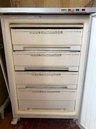 Продам морозильную камеру Донецк