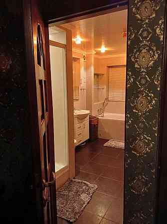 Продам 4-х комнатную квартиру в Ворошиловском районе Донецк