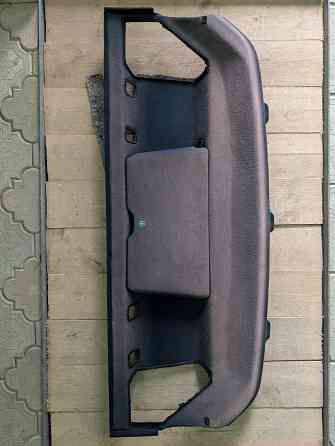 Продам заднюю полку Мерседес W124 Донецк