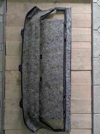 Продам заднюю полку Мерседес W124 Донецк