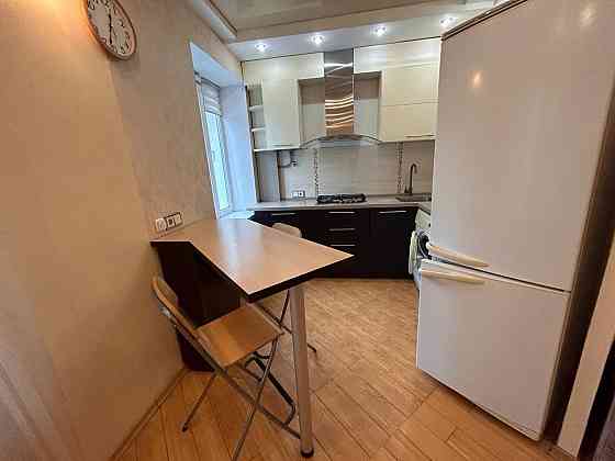 Аренда 2х Комнатной Квартиры - Калининский Район -пр Ильича - Вода Идёт Круглосуточно! Донецк