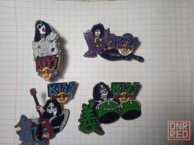 Значки Hard Rock Cafe KISS Tokyo Донецк - изображение 1