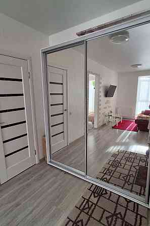 Сдам просторную 2-к квартиру. Донецк