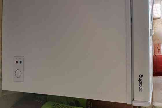 Продам новые холодильные витрины и морозильный ларь Луганск