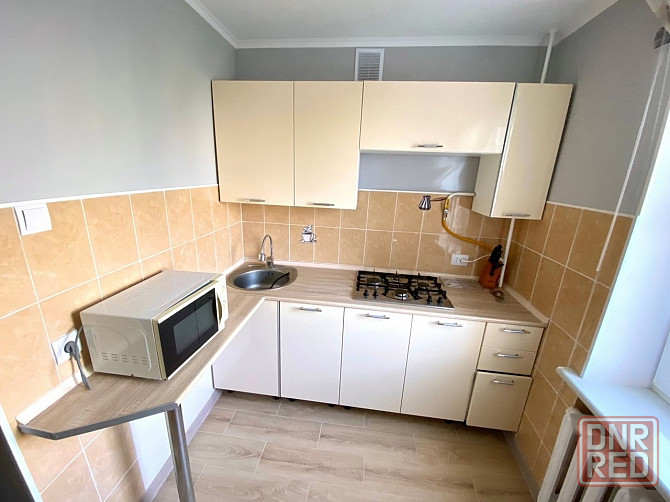 Сдается двухкомнатная квартира в Буденовском районе на 230 стрелковой дивизии Донецк - изображение 1