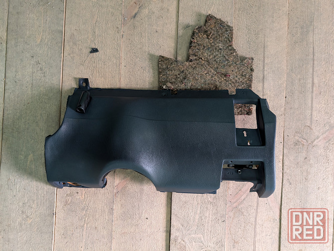 Продам накладку торпедо левую нижнюю Мерседес W124 Донецк - изображение 1