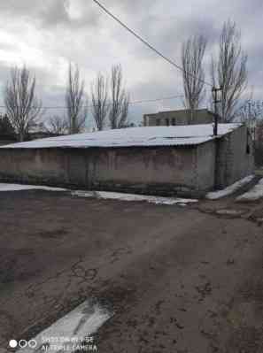 Продается капитальное здание, центр Макеевки, первая линия, 225 кв.м Макеевка