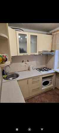 сдам 2 к.кв. ворошиловский р. гурова-50 лет ссср 50000 р. горячая холодная постоянно. Донецк