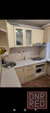 сдам 2 к.кв. ворошиловский р. гурова-50 лет ссср 50000 р. горячая холодная постоянно. Донецк - изображение 1