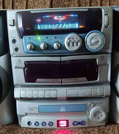 Продам музыкальный центр Technika vcd-188 Донецк