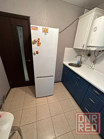 Сдаётся на длинный срок однушка в центре города. г. Донецк , р-н Ворошиловский , ул Шекспира Донецк - изображение 3