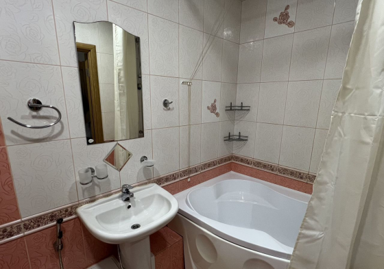 Уютная, просторная двухкомнатная квартира для порядочных квартирантов Донецк