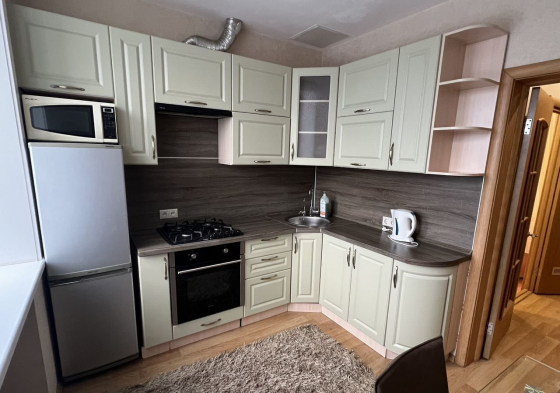 Уютная, просторная двухкомнатная квартира для порядочных квартирантов Донецк