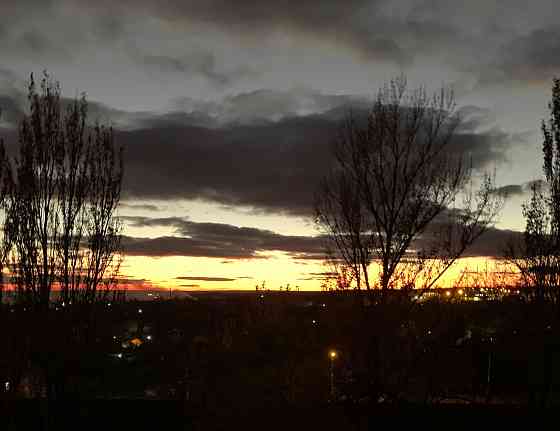 Срочно продам 3-к квартиру в центре Енакиево . Енакиево