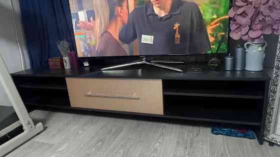 Продам тумбу под телевизор Енакиево