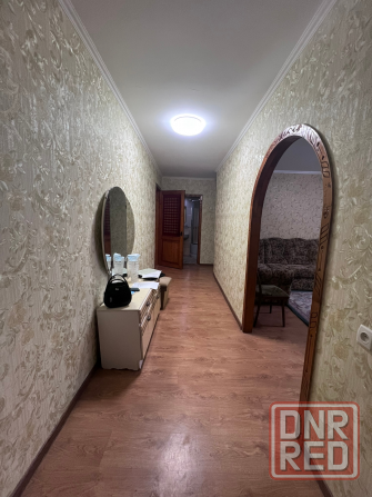 Продажа 2 комн. квартиры, м-н Солнечный Макеевка - изображение 4