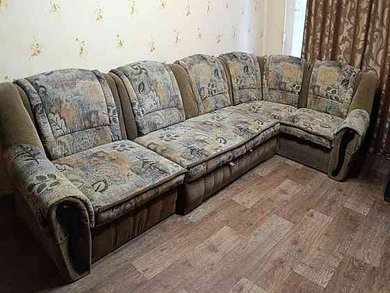 Продам большой гловой диван Донецк