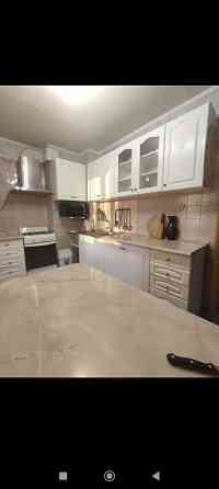 сдам дом киевский р. пересечение киевский -партизанский 60000 р..накопитель 1000 л бойлер. Донецк