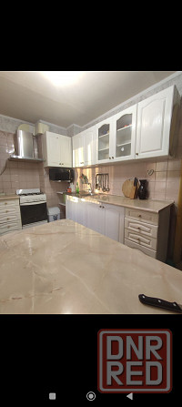 сдам дом киевский р. пересечение киевский -партизанский 60000 р..накопитель 1000 л бойлер. Донецк - изображение 1