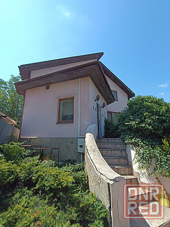 Шикарный 3-х уровневый дом в центре Донецк - изображение 1