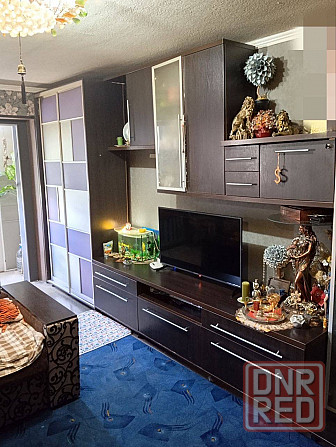 Продаётся 1 комн. Магистральный. Словацкая . 2.500.000 рублей. Донецк - изображение 2