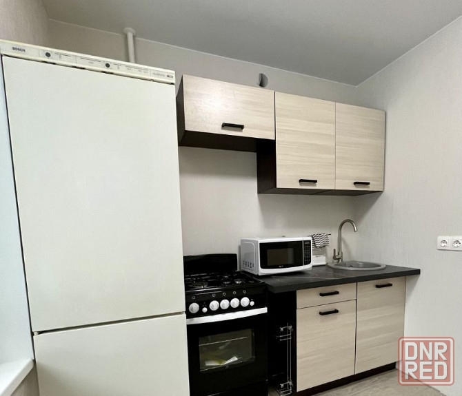 Сдаю двухкомнатную квартиру 48.0 м² этаж 2/5, Киевский район, проспект освобождения Донбасса, Олимпи Донецк - изображение 1