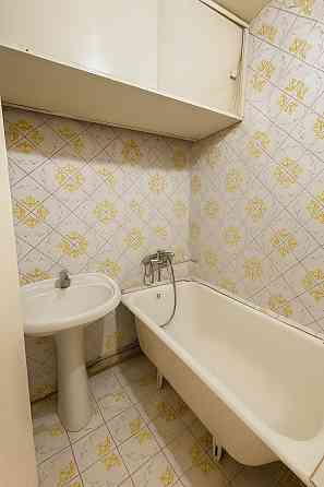 Продается трехкомнатная квартира на Левом берегу Мариуполь