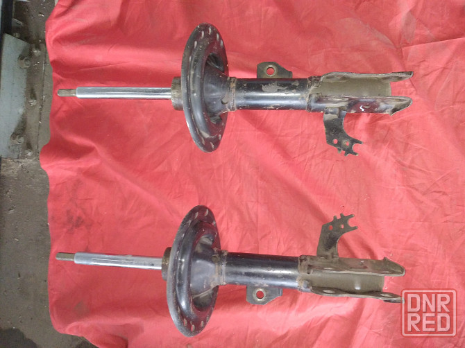 Амортизаторы задние (обслуживаемые) Toyota camry ASV50 2012-2017 Донецк - изображение 1