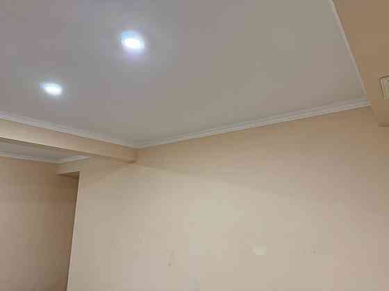 Помещение в центре города цокольный этаж с окнами 600 рублей метр квадратный общ пл 130м кв Донецк