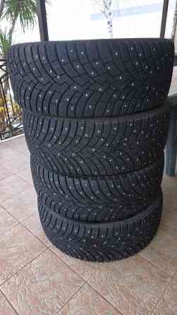 Продаю зимние шипованные шины Pirelli Scorpion Ice Zero 2, 255/55 R20 110H Докучаевск