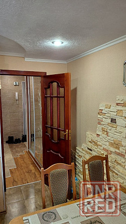 Продам отличную 3-ю квартиру с полным ремонтом в самом центре городе Макеевка - изображение 2