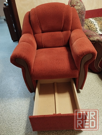 Продам 2 кресло на пружинном блоке бу. достойные. Донецк - изображение 2