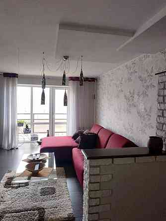 Продажа крупногабаритной трехкомнатной квартиры в Кировском районе, ул.Петровского Донецк