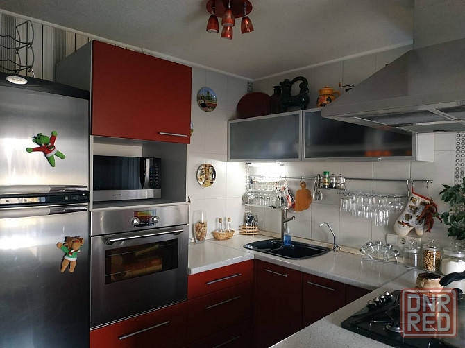 Продажа крупногабаритной трехкомнатной квартиры в Кировском районе, ул.Петровского Донецк - изображение 8