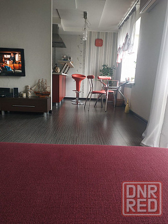 Продажа крупногабаритной трехкомнатной квартиры в Кировском районе, ул.Петровского Донецк - изображение 4