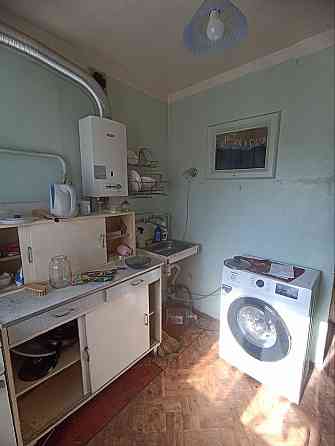 Продам 2 комн.кв., пл-- дь Ленина Донецк