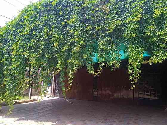 2-этажный дом в районе жд вокзала Донецк