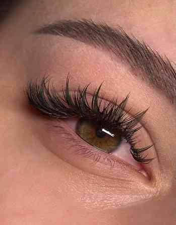 Наращивание ресниц модель Донецк