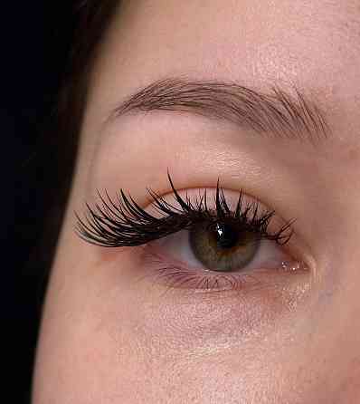 Наращивание ресниц модель Донецк
