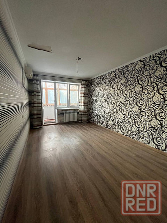 Продаётся трехкомнатная квартира в Левобережном районе Мариуполь - изображение 1